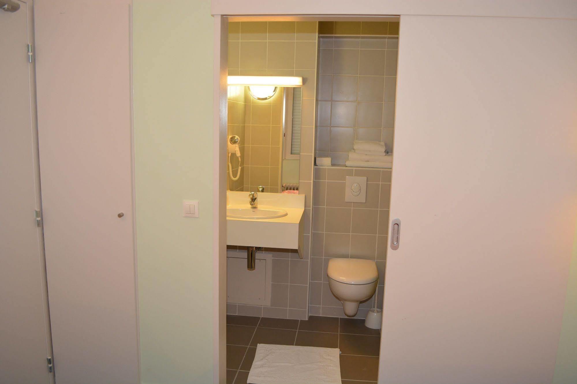 Hotel Le Lyon Bron Eksteriør billede
